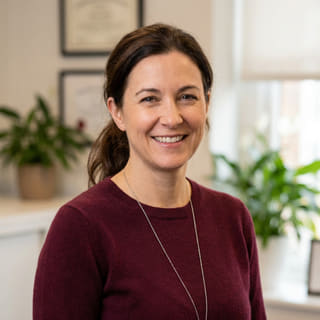 Laura Bennett, chargée de la conformité et de la réglementation au sein de Serein Rendévoire